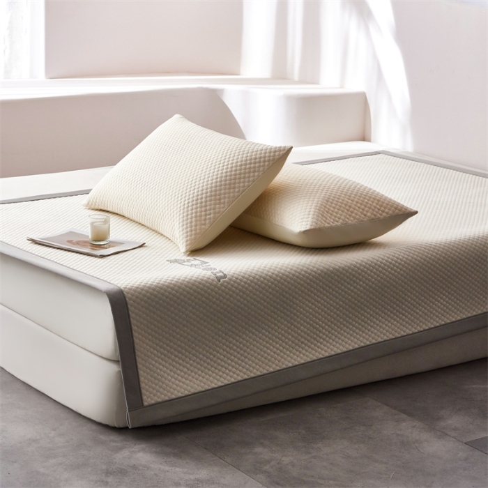 91家纺网 家纺一手货源 找家纺 (总）2025新款3D凉感冰豆豆凉席三件套床席款空调席（保证不起球）