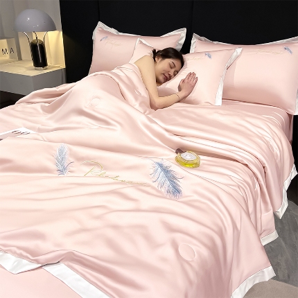 91家纺网 家纺一手货源 找家纺 如一 2025丝羽系列水洗冰丝夏被四件套 丝羽-奶油粉