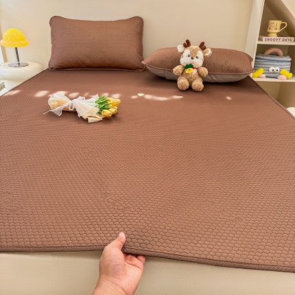 阿亮家居 2025新款凉席凉豆豆单包边可水席单凉席三件套冰豆豆席 小米粒气质咖床席款