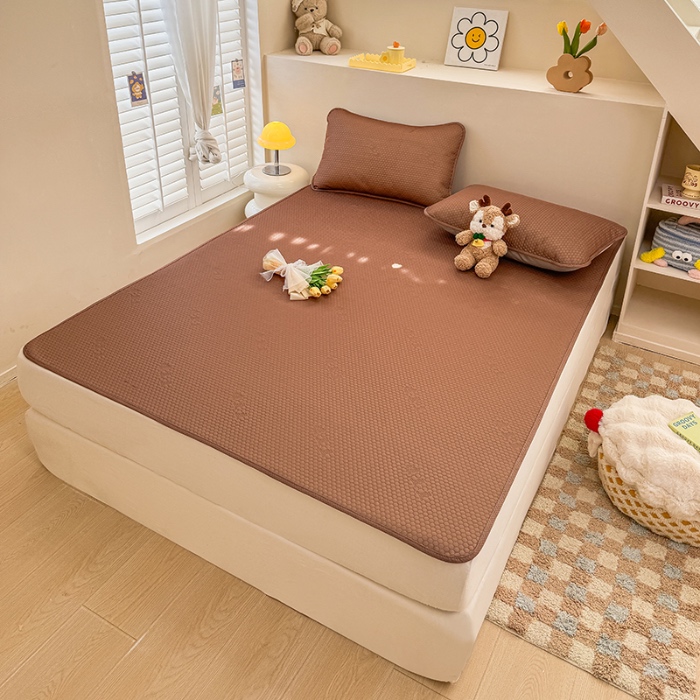 91家纺网 家纺一手货源 找家纺 阿亮家居 2025新款凉席凉豆豆单包边可水席单凉席三件套冰豆豆席 小米粒气质咖床席款