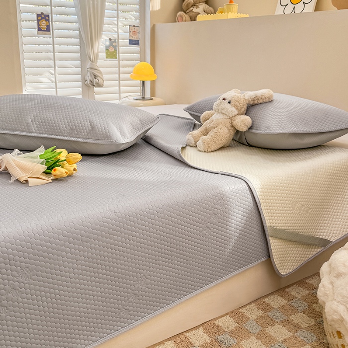 91家纺网 家纺一手货源 找家纺 阿亮家居 2025新款凉席凉豆豆单包边可水席单凉席三件套冰豆豆席 小米粒绅士灰床席款