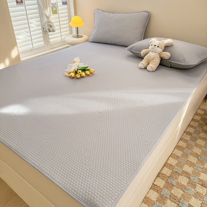 91家纺网 家纺一手货源 找家纺 阿亮家居 2025新款凉席凉豆豆单包边可水席单凉席三件套冰豆豆席 小米粒绅士灰床席款