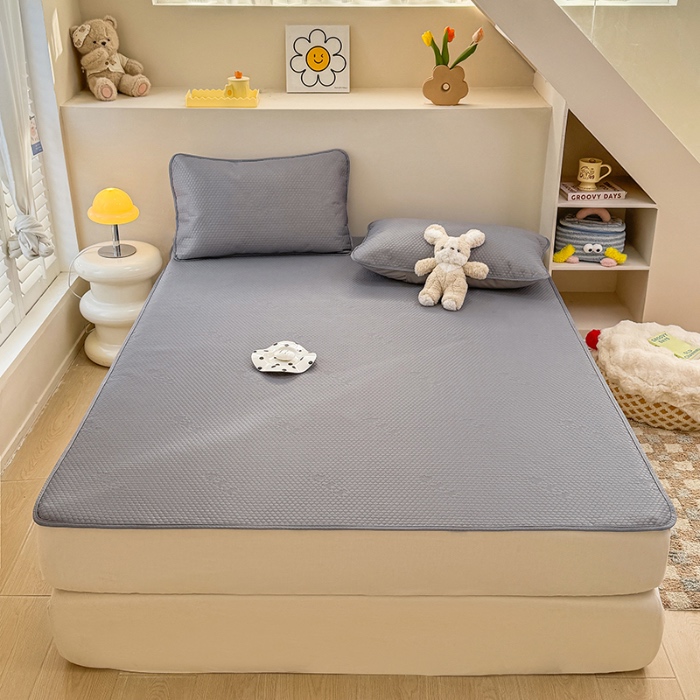 91家纺网 家纺一手货源 找家纺 阿亮家居 2025新款凉席凉豆豆单包边可水席单凉席三件套冰豆豆席 小米粒深海灰床席款