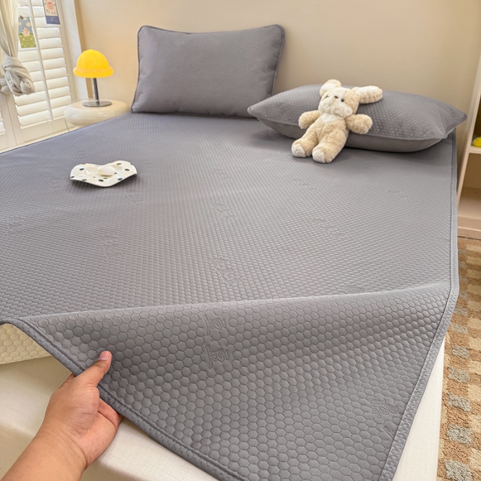 91家纺网 家纺一手货源 找家纺 阿亮家居 2025新款凉席凉豆豆单包边可水席单凉席三件套冰豆豆席 小米粒深海灰床席款