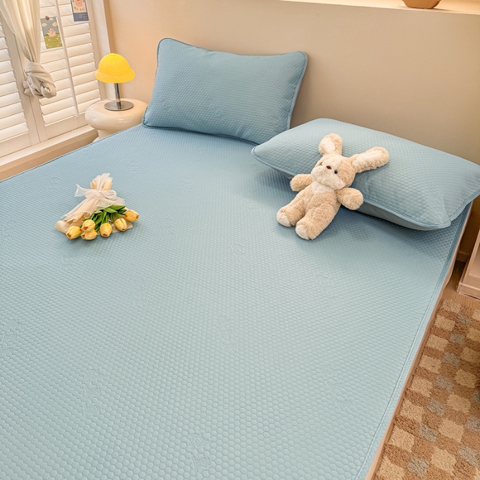 91家纺网 家纺一手货源 找家纺 阿亮家居 2025新款凉席凉豆豆单包边可水席单凉席三件套冰豆豆席 小米粒天空蓝床席款