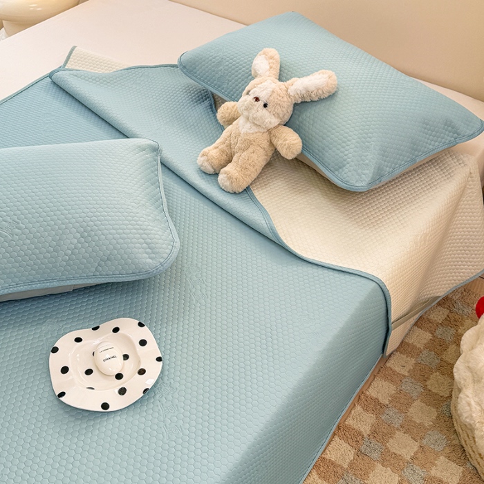 91家纺网 家纺一手货源 找家纺 阿亮家居 2025新款凉席凉豆豆单包边可水席单凉席三件套冰豆豆席 小米粒天空蓝床席款