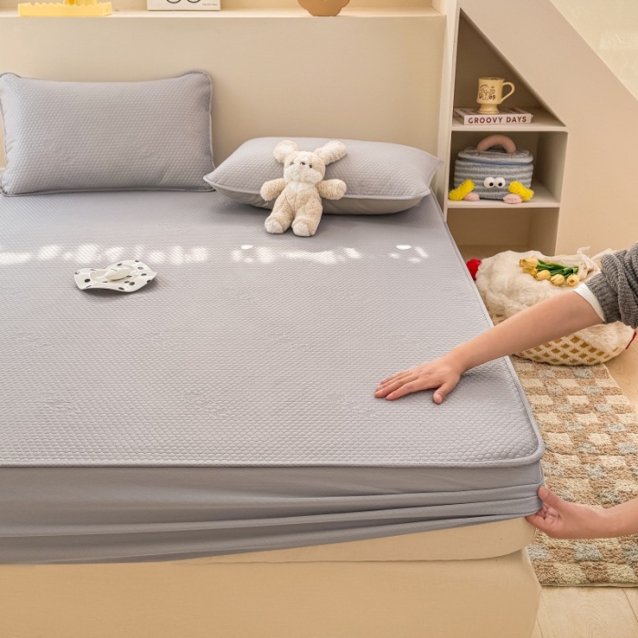 91家纺网 家纺一手货源 找家纺 阿亮家居 2025新款凉席凉豆豆单包边可水席单凉席三件套冰豆豆席 小米粒高级灰床笠款