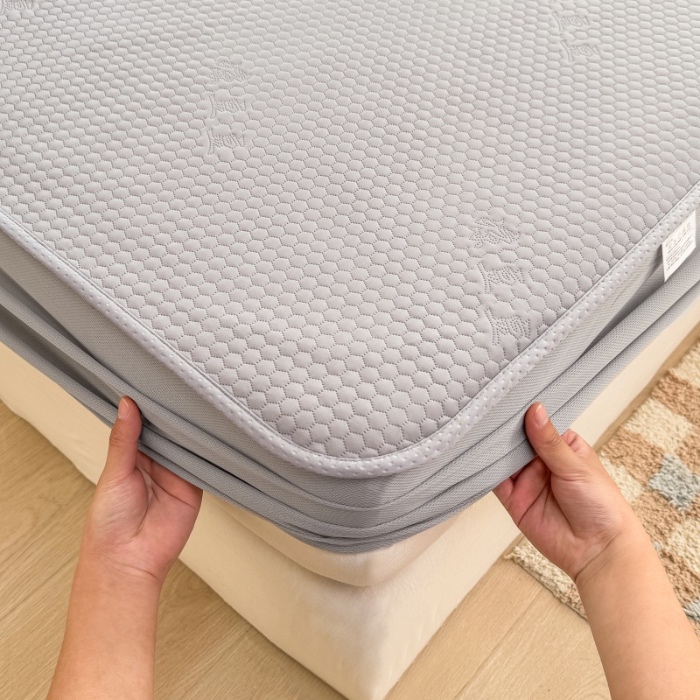 91家纺网 家纺一手货源 找家纺 阿亮家居 2025新款凉席凉豆豆单包边可水席单凉席三件套冰豆豆席 小米粒高级灰床笠款