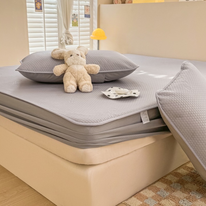 91家纺网 家纺一手货源 找家纺 阿亮家居 2025新款凉席凉豆豆单包边可水席单凉席三件套冰豆豆席 小米粒高级灰床笠款