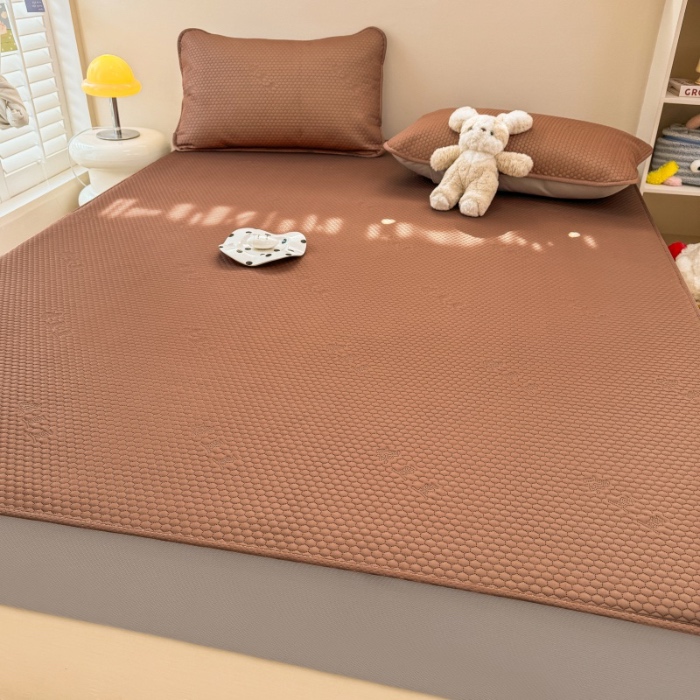 91家纺网 家纺一手货源 找家纺 阿亮家居 2025新款凉席凉豆豆单包边可水席单凉席三件套冰豆豆席 小米粒气质咖床笠款