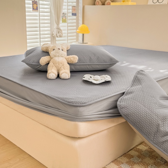 91家纺网 家纺一手货源 找家纺 阿亮家居 2025新款凉席凉豆豆单包边可水席单凉席三件套冰豆豆席 小米粒深海灰床笠款