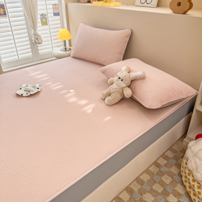 91家纺网 家纺一手货源 找家纺 阿亮家居 2025新款凉席凉豆豆单包边可水席单凉席三件套冰豆豆席 小米粒樱花粉床笠款