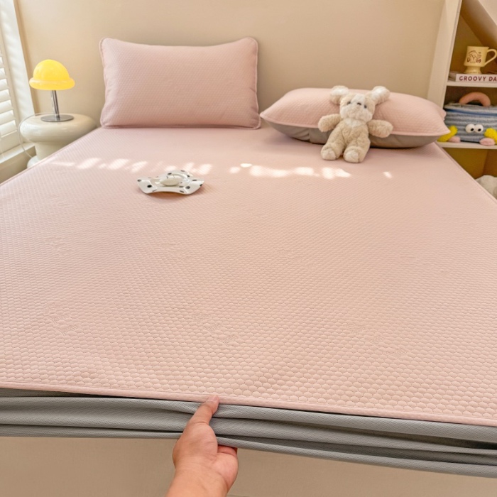 91家纺网 家纺一手货源 找家纺 阿亮家居 2025新款凉席凉豆豆单包边可水席单凉席三件套冰豆豆席 小米粒樱花粉床笠款