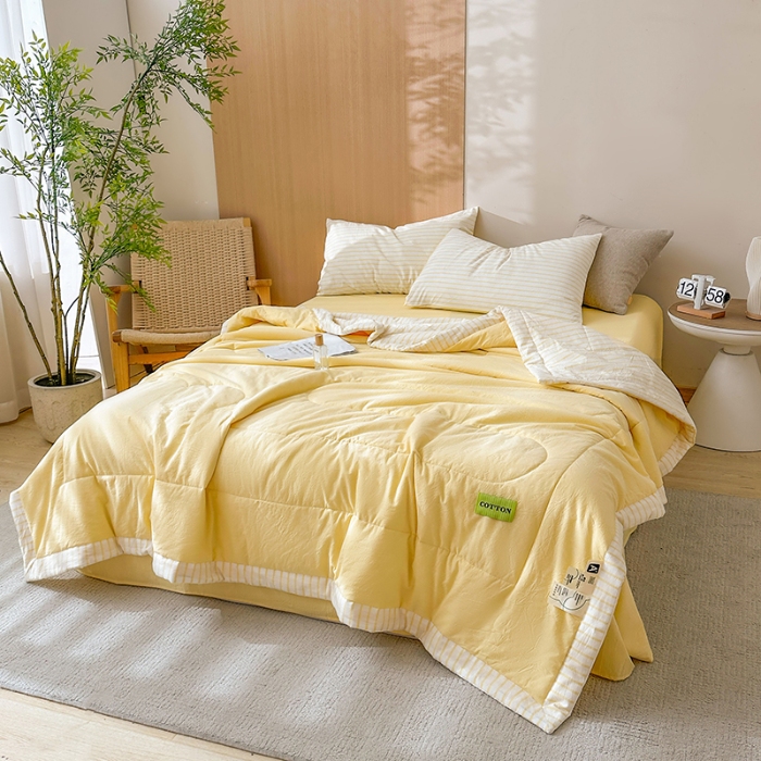 91家纺网 家纺一手货源 找家纺 熙宴家纺 2025新款全棉色织水洗棉棉花夏被四件套 淡黄条