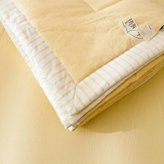 91家纺网 家纺一手货源 找家纺 熙宴家纺 2025新款全棉色织水洗棉棉花夏被四件套 淡黄条