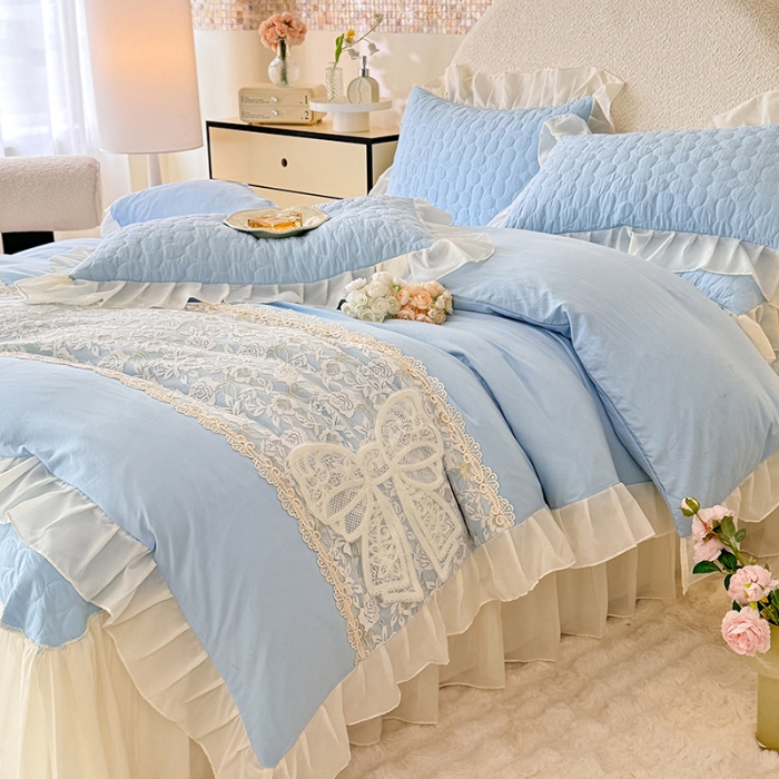 91家纺网 家纺一手货源 找家纺 苏米娜2025韩版法式公主风水洗棉立体花绣花床盖款四件套针织双层纱纯棉麻甜美公主少女心蕾丝花边夹棉床裙款床盖四件套 法派甜心--婴儿蓝