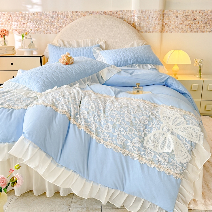 91家纺网 家纺一手货源 找家纺 苏米娜2025韩版法式公主风水洗棉立体花绣花床盖款四件套针织双层纱纯棉麻甜美公主少女心蕾丝花边夹棉床裙款床盖四件套 法派甜心--婴儿蓝