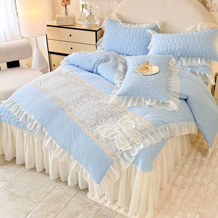 91家纺网 家纺一手货源 找家纺 苏米娜2025韩版法式公主风水洗棉立体花绣花床盖款四件套针织双层纱纯棉麻甜美公主少女心蕾丝花边夹棉床裙款床盖四件套 法派甜心--婴儿蓝