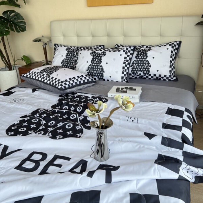 91家纺网 家纺一手货源 找家纺 棉生活 2025新款大版水洗真丝数码夏被四件套 幻想派对