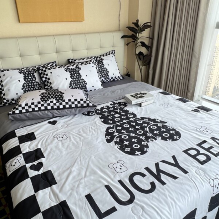 91家纺网 家纺一手货源 找家纺 棉生活 2025新款大版水洗真丝数码夏被四件套 幻想派对