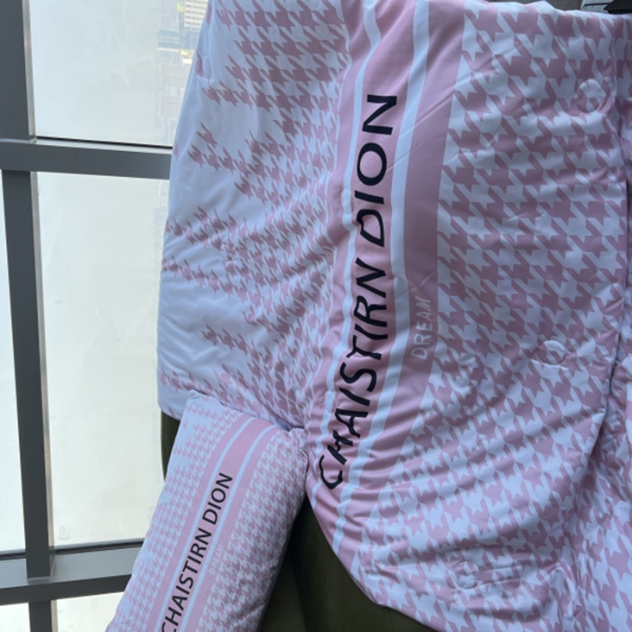 91家纺网 家纺一手货源 找家纺 棉生活 2025新款大版水洗真丝数码夏被四件套 少女心