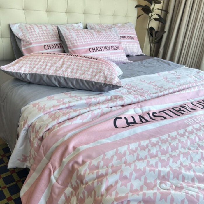 91家纺网 家纺一手货源 找家纺 棉生活 2025新款大版水洗真丝数码夏被四件套 少女心