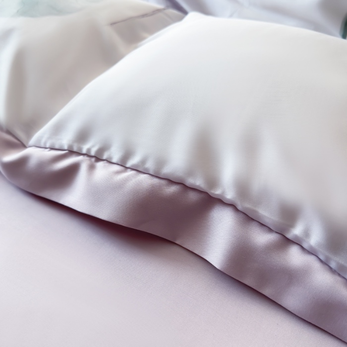 91家纺网 家纺一手货源 找家纺 (总)氧家 2025新款莱赛尔天丝数码印花四件套宽边断角工艺（礼盒装）