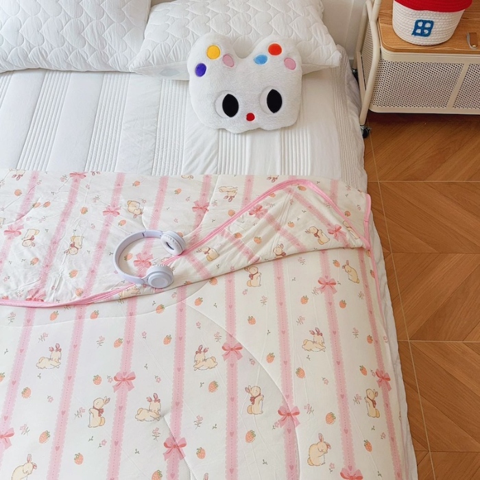 91家纺网 家纺一手货源 找家纺 兜米家居 2025夏季A类针织棉夏凉被小清新卡通双面针织棉空调被子被芯 蝴蝶结兔兔