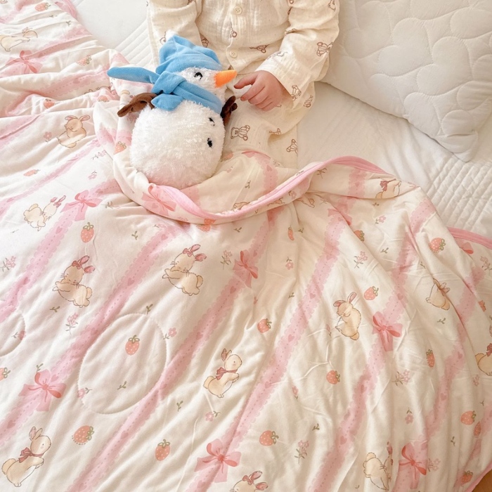 91家纺网 家纺一手货源 找家纺 兜米家居 2025夏季A类针织棉夏凉被小清新卡通双面针织棉空调被子被芯 蝴蝶结兔兔