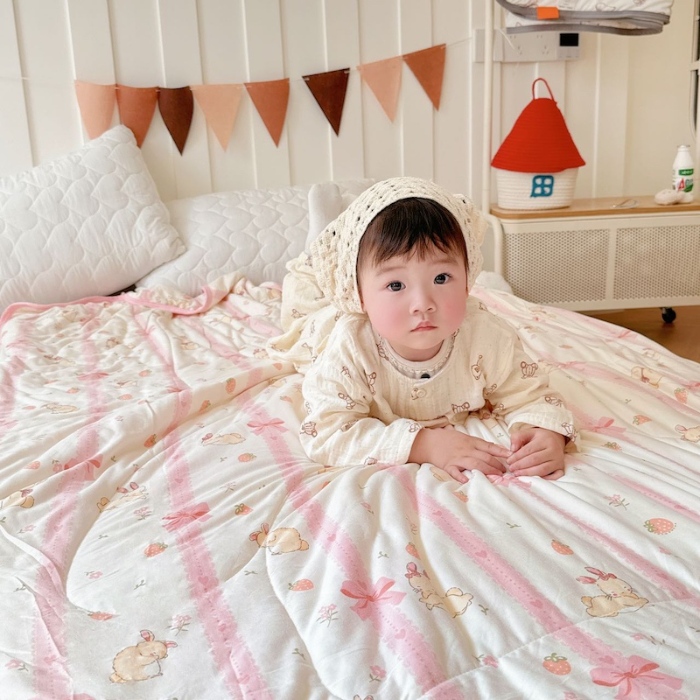 91家纺网 家纺一手货源 找家纺 兜米家居 2025夏季A类针织棉夏凉被小清新卡通双面针织棉空调被子被芯 蝴蝶结兔兔