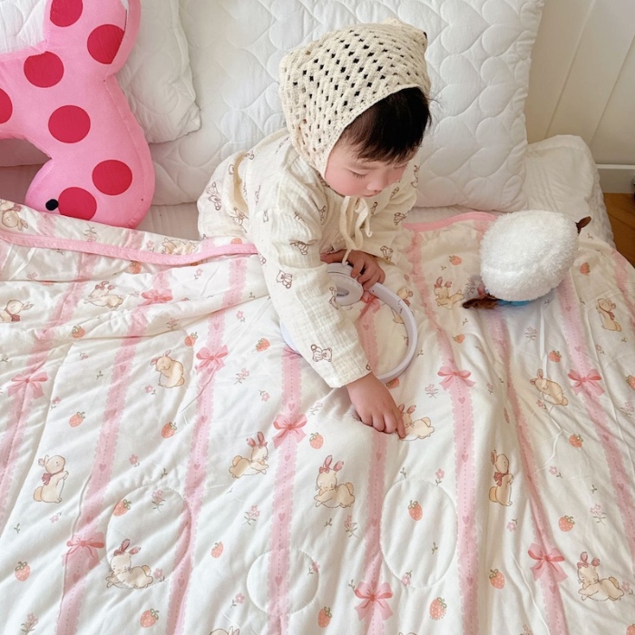 91家纺网 家纺一手货源 找家纺 兜米家居 2025夏季A类针织棉夏凉被小清新卡通双面针织棉空调被子被芯 蝴蝶结兔兔