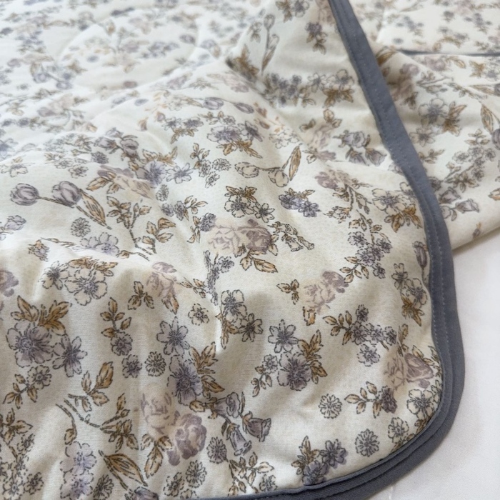 91家纺网 家纺一手货源 找家纺 兜米家居 2025夏季A类针织棉夏凉被小清新卡通双面针织棉空调被子被芯 花曦