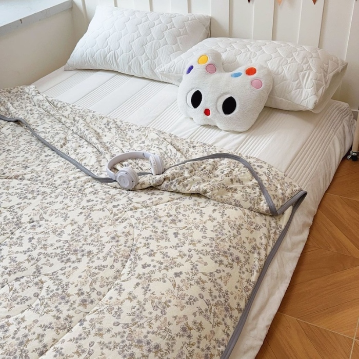 91家纺网 家纺一手货源 找家纺 兜米家居 2025夏季A类针织棉夏凉被小清新卡通双面针织棉空调被子被芯 花曦