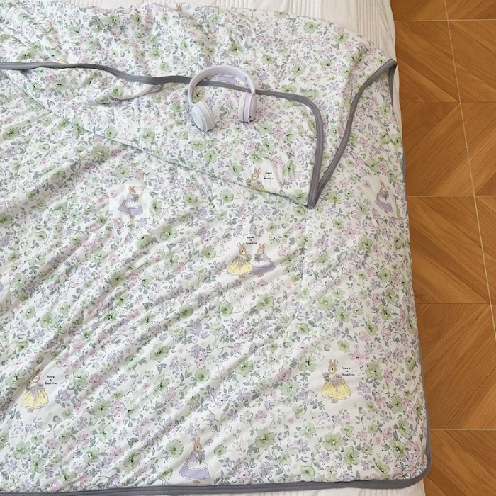 91家纺网 家纺一手货源 找家纺 兜米家居 2025夏季A类针织棉夏凉被小清新卡通双面针织棉空调被子被芯 花园兔