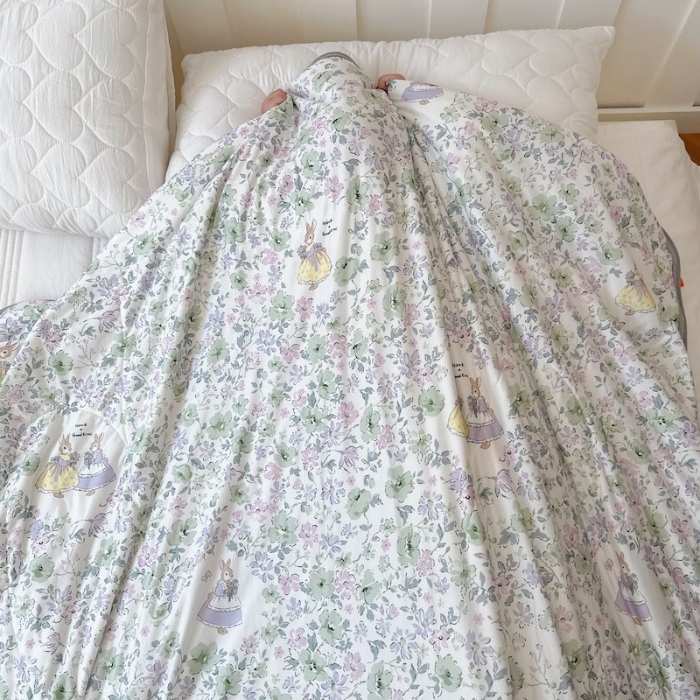 91家纺网 家纺一手货源 找家纺 兜米家居 2025夏季A类针织棉夏凉被小清新卡通双面针织棉空调被子被芯 花园兔