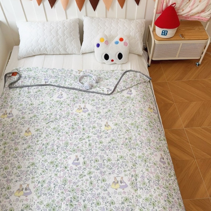 91家纺网 家纺一手货源 找家纺 兜米家居 2025夏季A类针织棉夏凉被小清新卡通双面针织棉空调被子被芯 花园兔