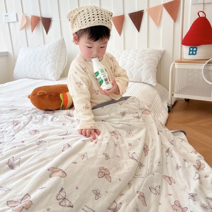 91家纺网 家纺一手货源 找家纺 兜米家居 2025夏季A类针织棉夏凉被小清新卡通双面针织棉空调被子被芯 小蝴蝶