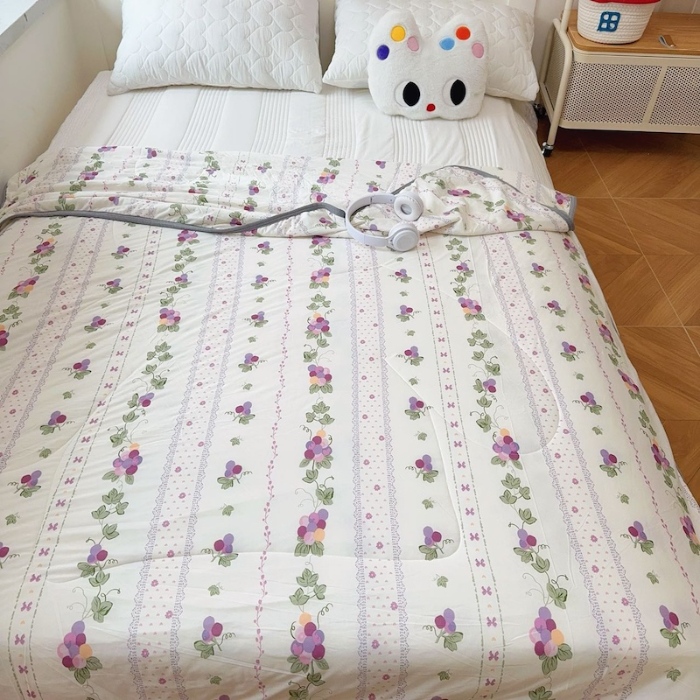 91家纺网 家纺一手货源 找家纺 兜米家居 2025夏季A类针织棉夏凉被小清新卡通双面针织棉空调被子被芯 小葡萄