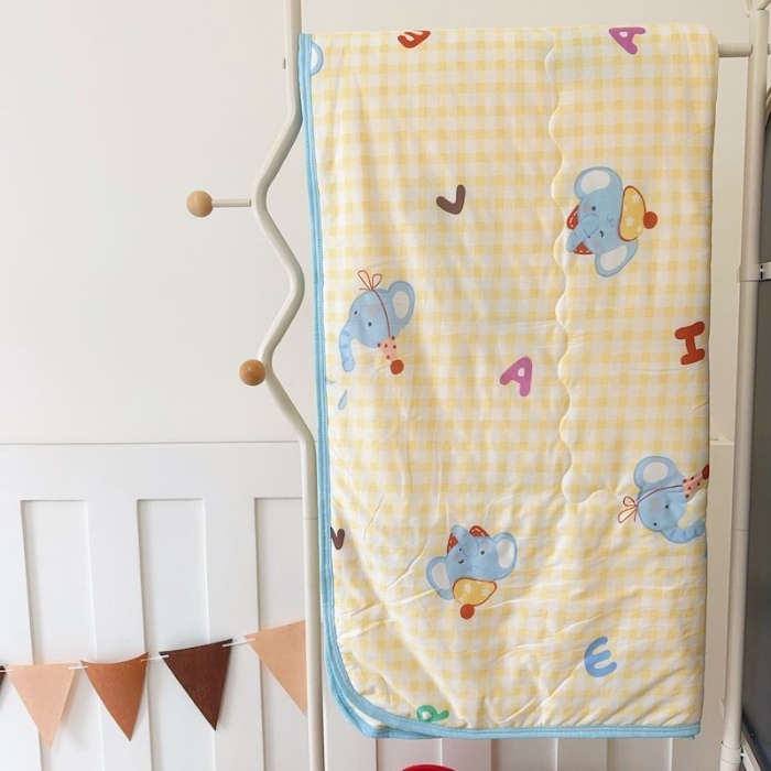 91家纺网 家纺一手货源 找家纺 兜米家居 2025夏季A类针织棉夏凉被小清新卡通双面针织棉空调被子被芯 字母小象