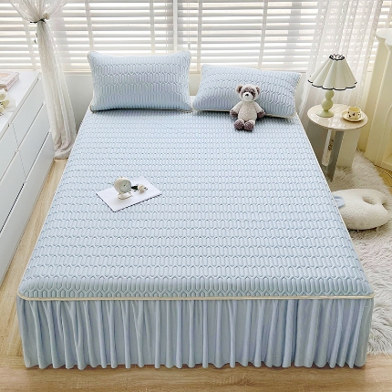 91家纺网 家纺一手货源 找家纺 （总）诺梵家纺 2025新款0.5凉感丝乳胶凉席床裙款三件套