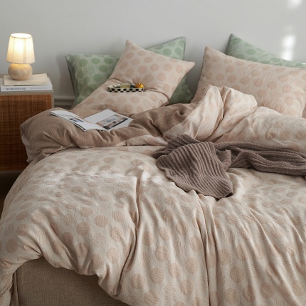 91家纺网 家纺一手货源 找家纺 （总）艾咪 全棉立体浮雕提花双层纱四件套