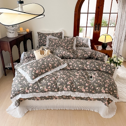 91家纺网 家纺一手货源 找家纺 （总）赫本家纺  2025新款水洗棉花边款夹棉床盖三件套四件套