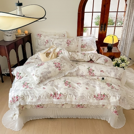 91家纺网 家纺一手货源 找家纺 （总）赫本家纺  2025新款水洗棉花边款夹棉床盖三件套四件套