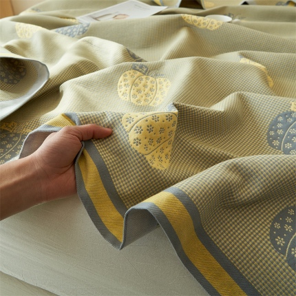  2025新款A类全棉加厚八层纱毛巾被 喜事南瓜-绿