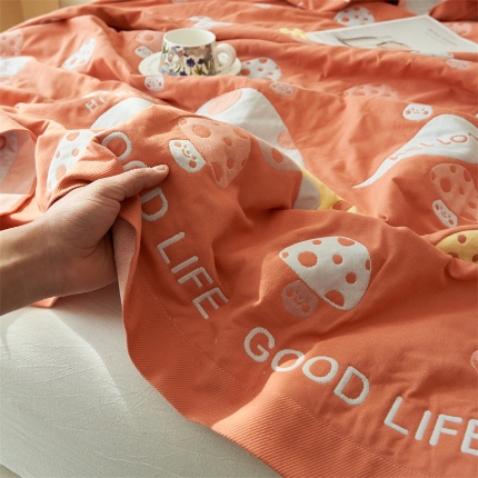  2025新款A类全棉加厚八层纱毛巾被 笑脸蘑菇-橙