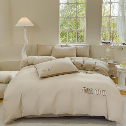 91家纺网 家纺一手货源 找家纺 （总）星尚家纺 2025全棉A类母婴级水洗棉纯色简约刺绣四件套