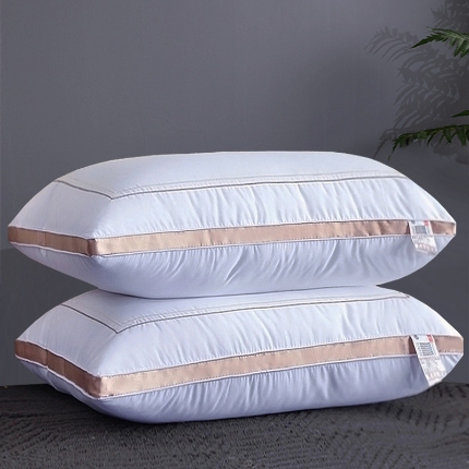 91家纺网 家纺一手货源 找家纺 兴丝露枕芯 刺绣贴边羽丝枕 酒店枕头 纤维枕