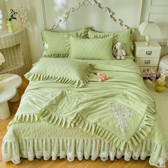 91家纺网 家纺一手货源 找家纺 苏米娜家纺2025春夏新品韩版甜美公主风超柔水洗棉床盖四件套刺绣针织棉双层纱纯棉棉麻全棉少女心夹棉床裙款夏被款床盖 花夕-嫩芽绿
