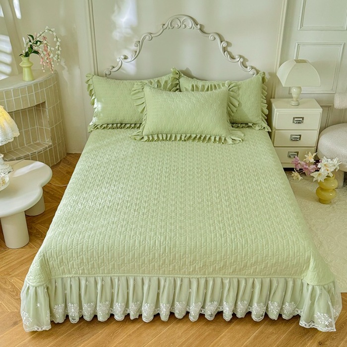 91家纺网 家纺一手货源 找家纺 苏米娜家纺2025春夏新品韩版甜美公主风超柔水洗棉床盖四件套刺绣针织棉双层纱纯棉棉麻全棉少女心夹棉床裙款夏被款床盖 花夕-嫩芽绿