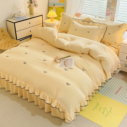 91家纺网 家纺一手货源 找家纺 （总）漫步云家纺2025春夏新品韩版花边超柔水洗棉四件套蝴蝶结刺绣全棉磨毛水洗棉麻双层纱色织水洗棉四件套